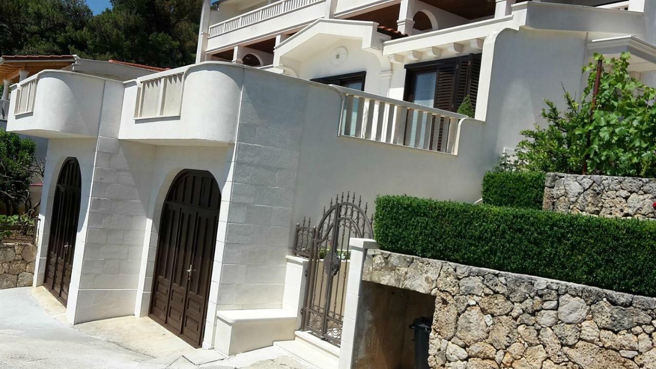 Guest House Fenix Brela Ngoại thất bức ảnh